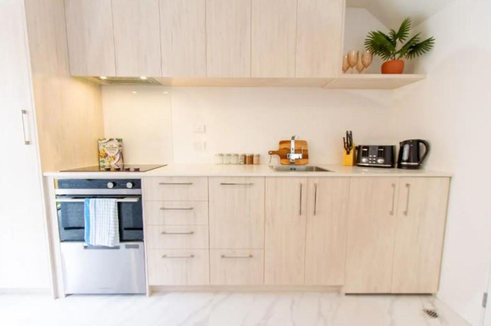Christchurch Entertainment Hub 2 Bed 2 Bath W Carpark Exteriör bild